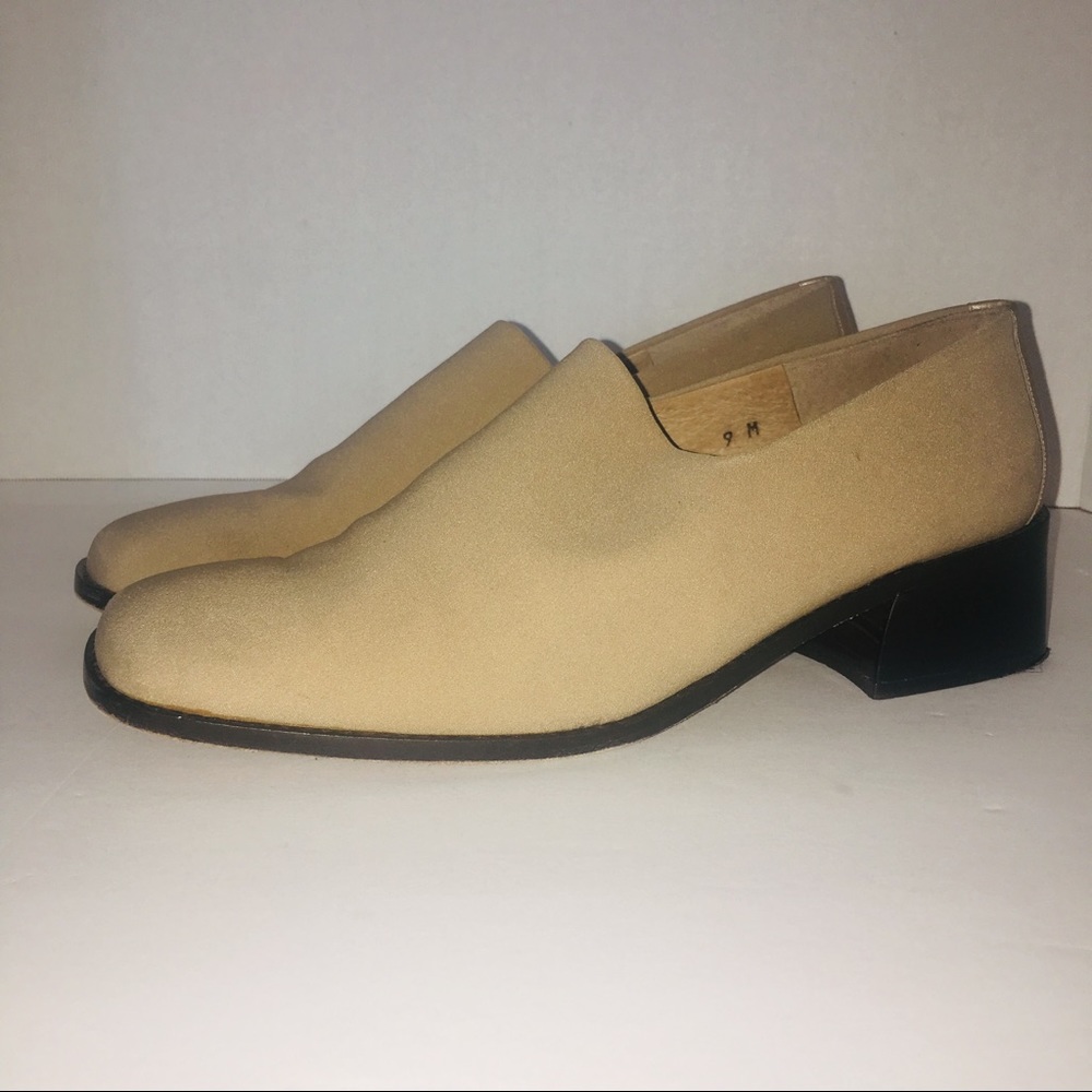 SOLD😀DONALD J PLINER Elastic LOAFERS Sz 9M